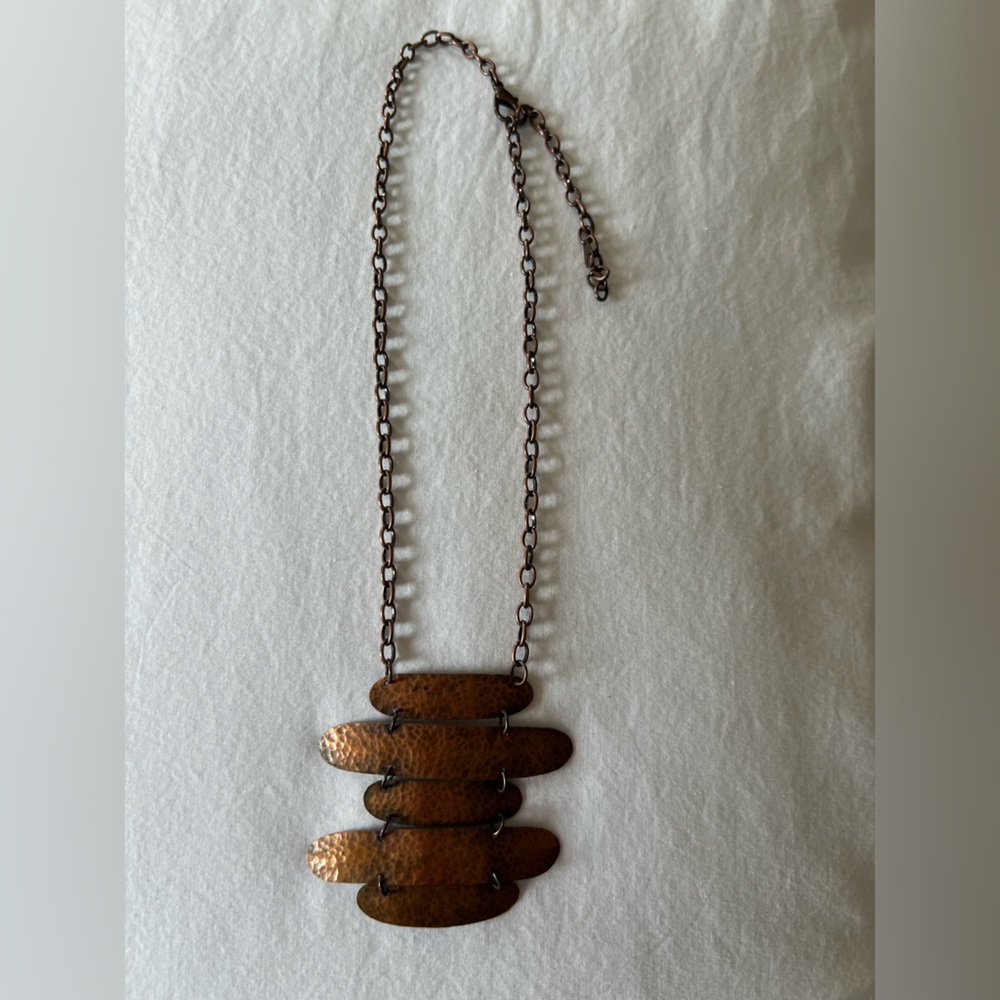 Gorgeous hammered necklace